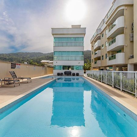 Confortavel Apartamento Em Condominio Com Piscina بومبينهاس المظهر الخارجي الصورة