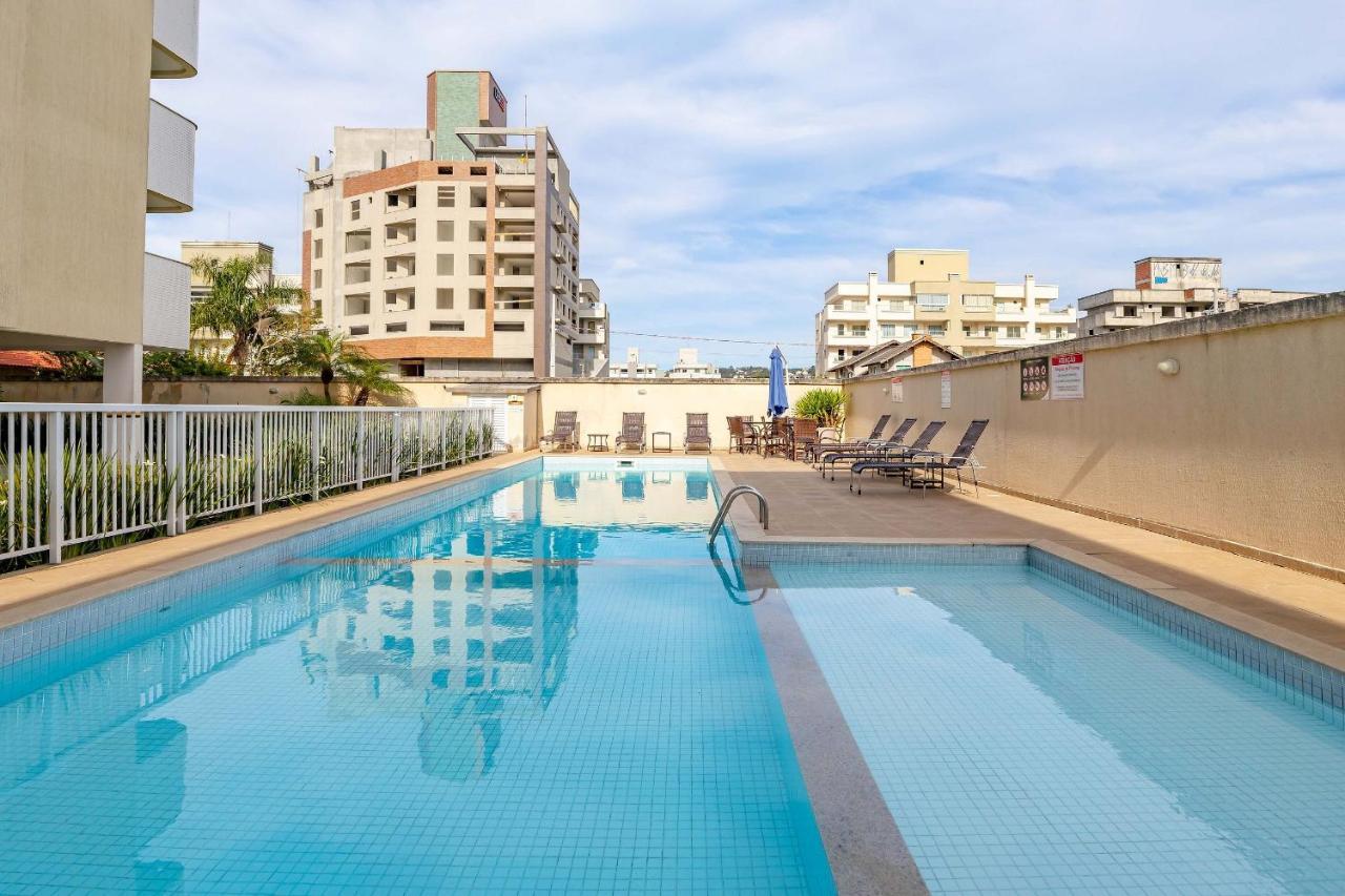 Confortavel Apartamento Em Condominio Com Piscina بومبينهاس المظهر الخارجي الصورة